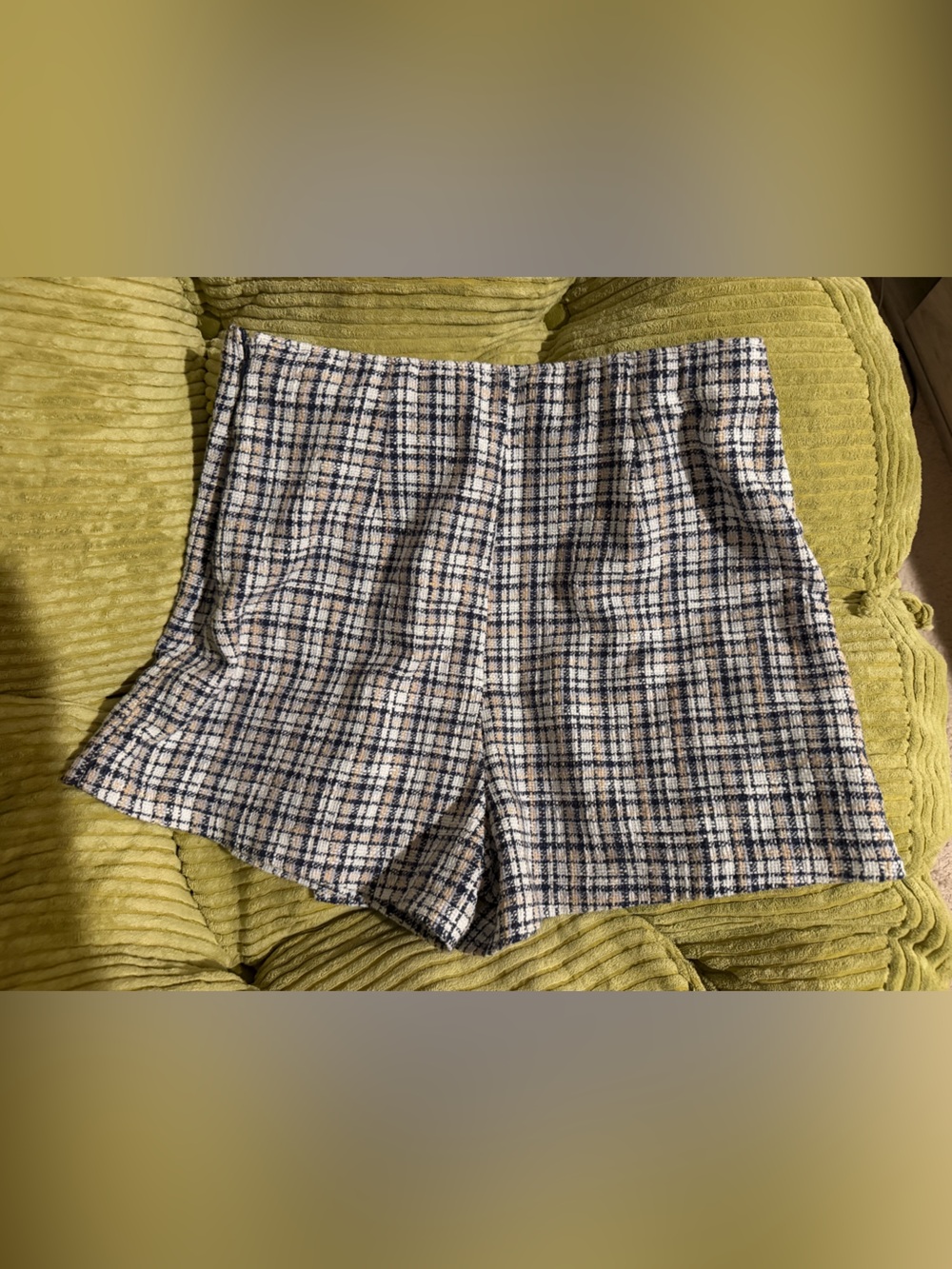 Abercrombie & Fitch Black and Cream Plaid Tweed Skort - Picture 2 of 3